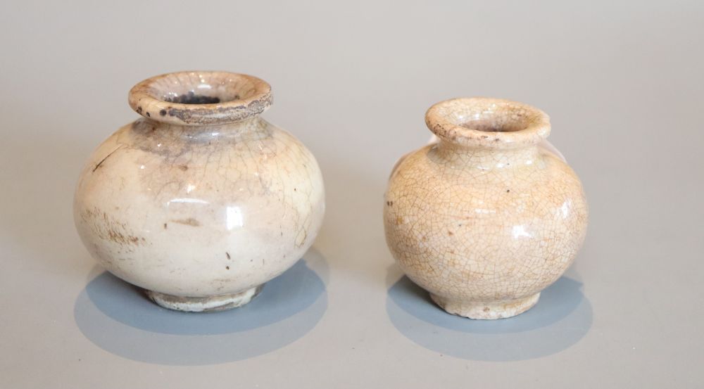 Two Chinese Ge style jars